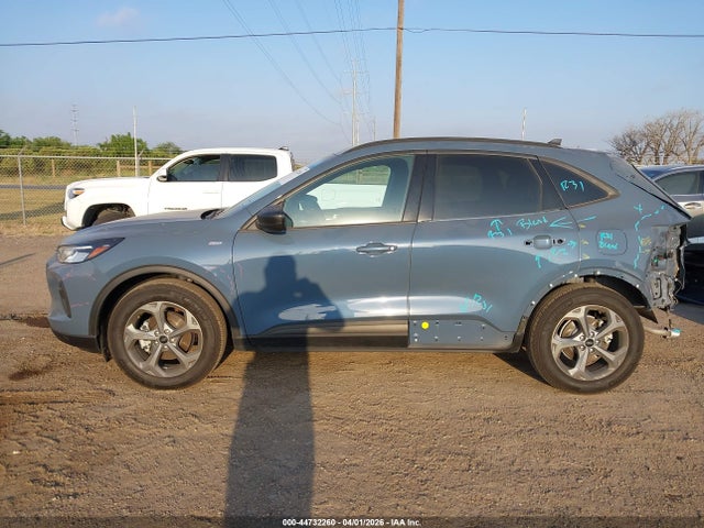 Ford Escape St-line
