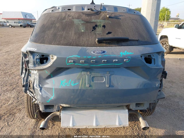 Ford Escape St-line
