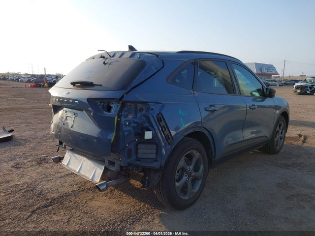 Ford Escape St-line