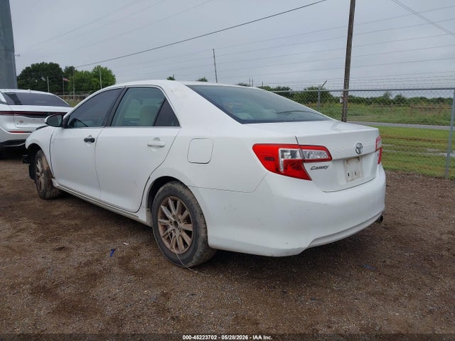 Toyota Camry Le