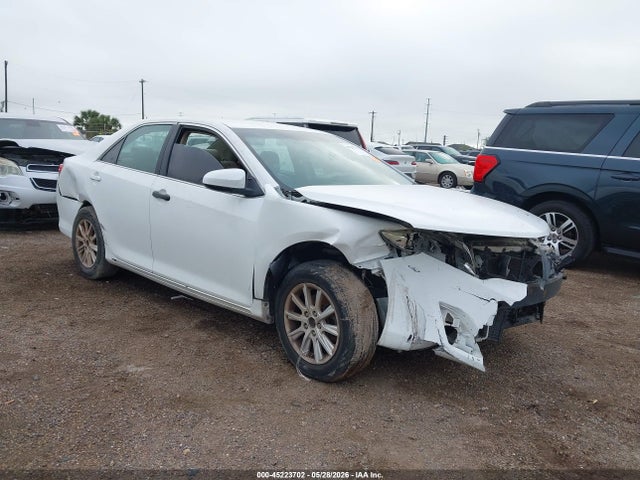 Salvage Toyota Camry Image