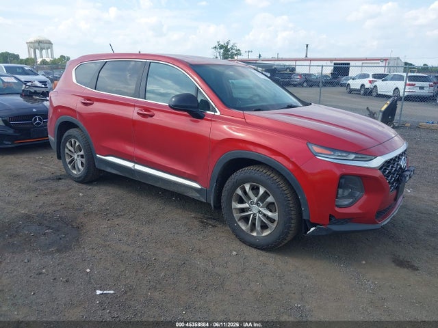 Salvage Hyundai SANTA FE Image
