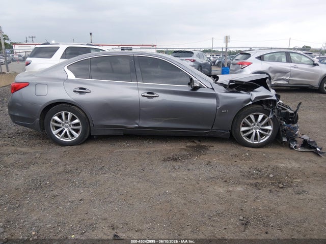 INFINITI Q50 3.0t Premium