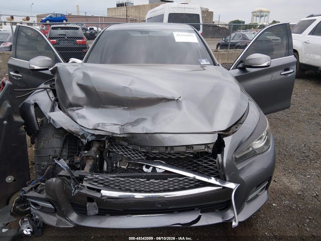 INFINITI Q50 3.0t Premium