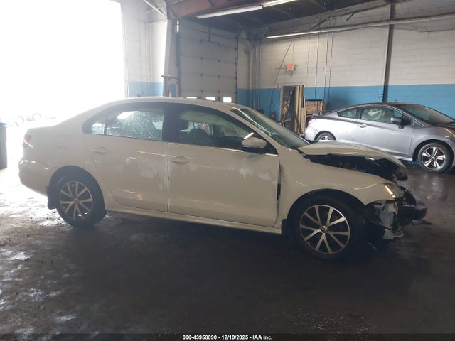 Volkswagen Jetta 1.4t Se