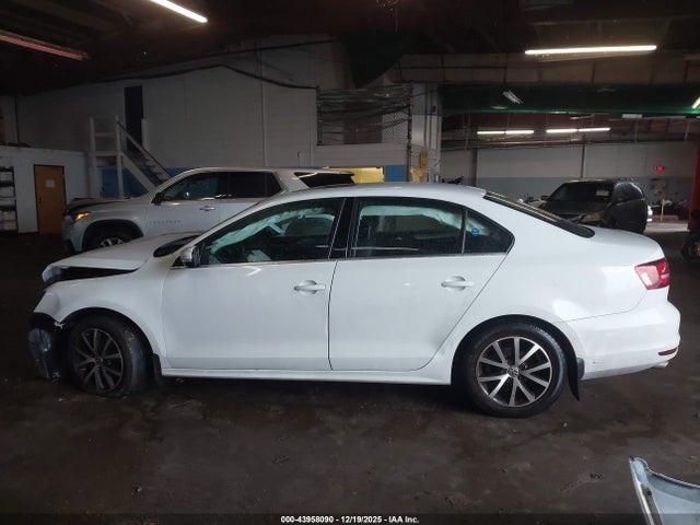Volkswagen Jetta 1.4t Se