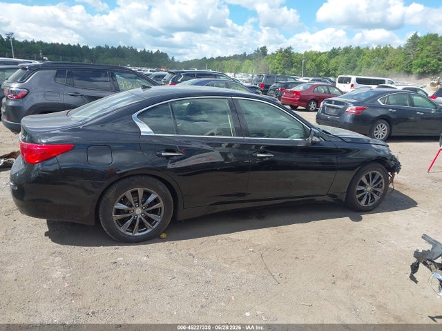 INFINITI Q50 2.0t Premium
