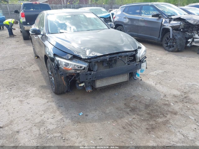 INFINITI Q50 2.0t Premium
