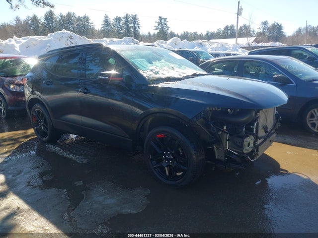 Salvage Chevrolet Blazer Image