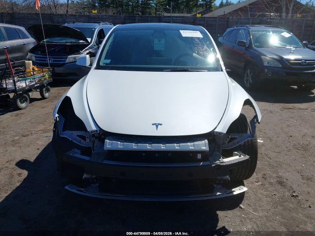 Tesla Model Y Long Range Dual Motor All-wheel Drive