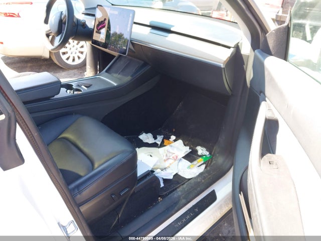 Tesla Model Y Long Range Dual Motor All-wheel Drive