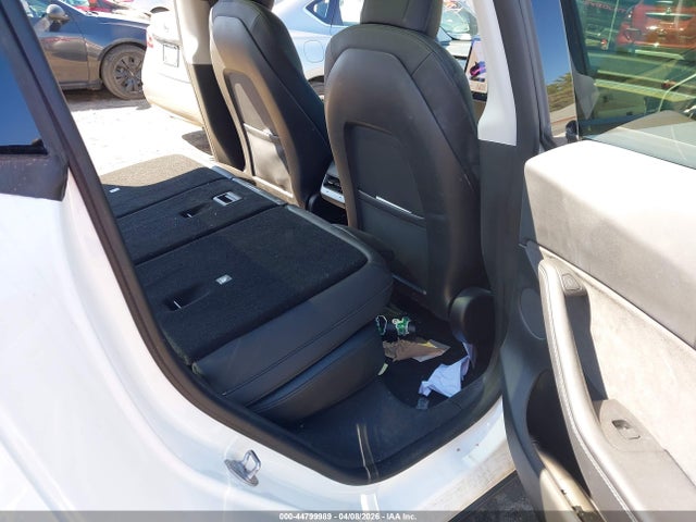 Tesla Model Y Long Range Dual Motor All-wheel Drive