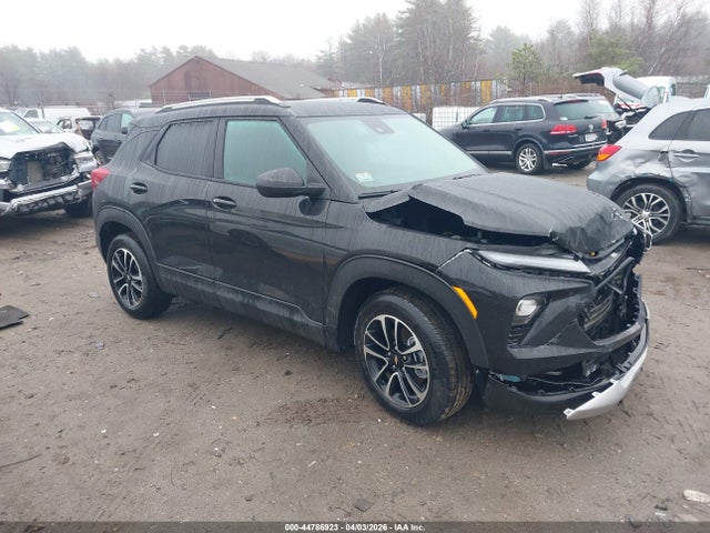 Salvage Chevrolet Trailblazer Image