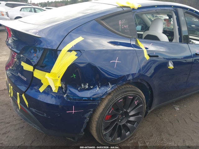 Tesla Model Y Performance Dual Motor All-wheel Drive