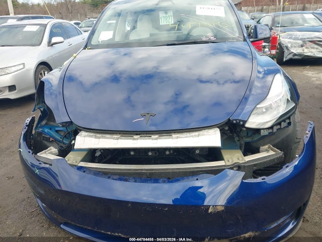 Tesla Model Y Performance Dual Motor All-wheel Drive