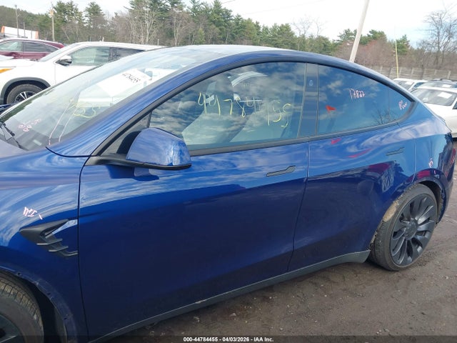 Tesla Model Y Performance Dual Motor All-wheel Drive