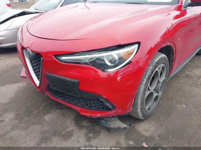 Alfa Romeo Stelvio Awd
