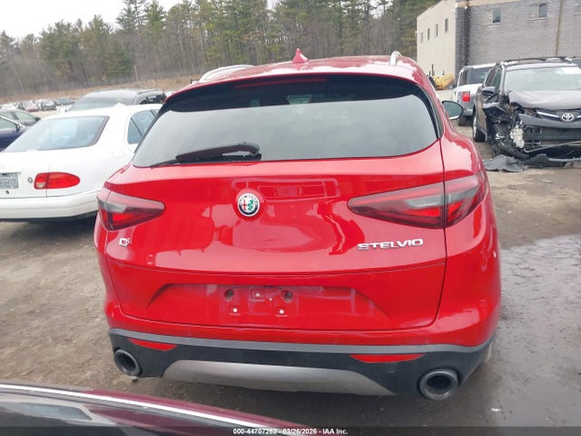 Alfa Romeo Stelvio Awd
