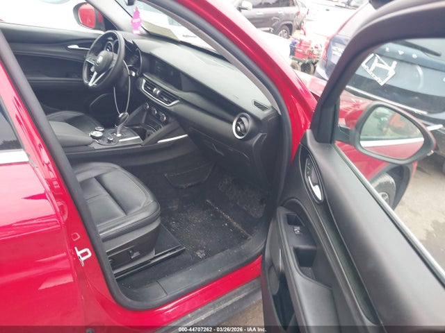 Alfa Romeo Stelvio Awd