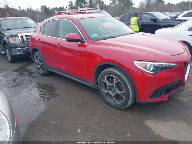 Salvage Alfa Romeo Stelvio Image
