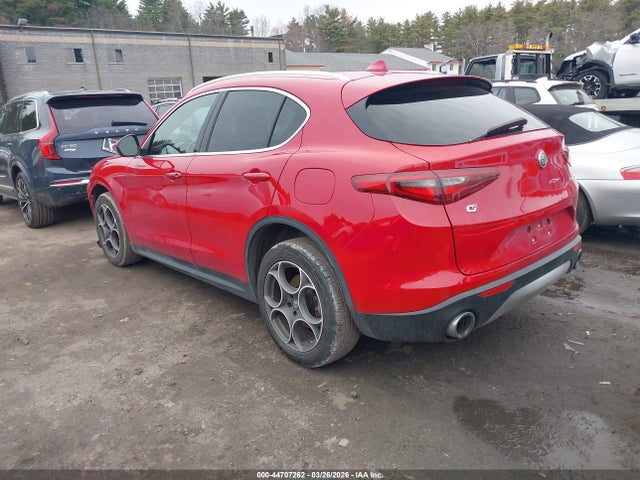 Alfa Romeo Stelvio Awd