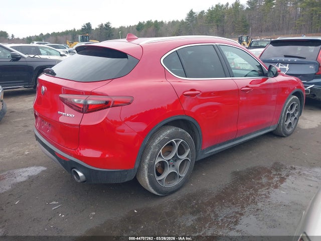 Alfa Romeo Stelvio Awd