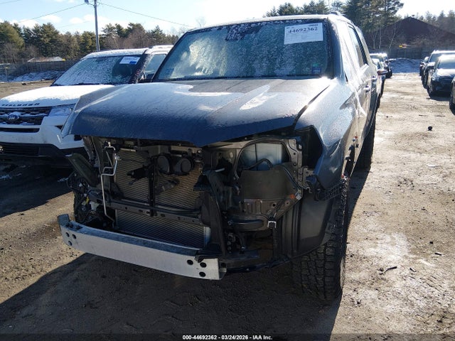 Toyota 4Runner Sr5