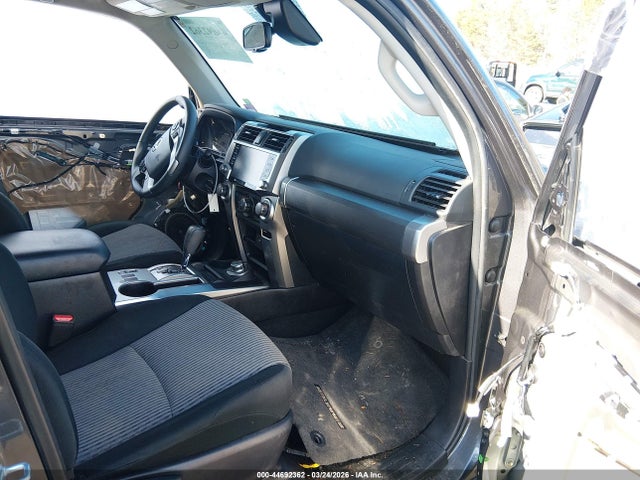 Toyota 4Runner Sr5
