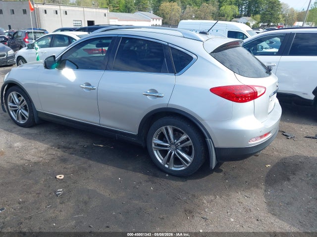 INFINITI Ex Journey