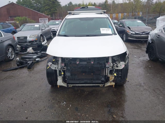 Mitsubishi Outlander Es