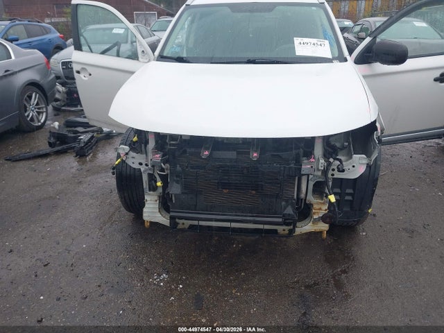 Mitsubishi Outlander Es