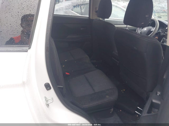 Mitsubishi Outlander Es