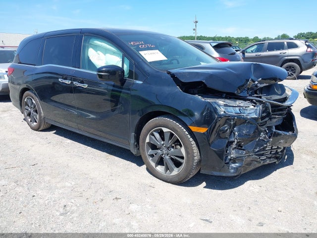 Salvage Honda Odyssey Image
