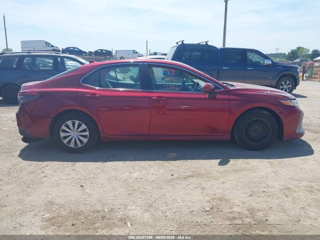 Toyota Camry Le Hybrid