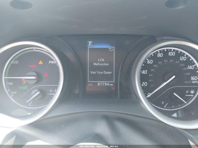 Toyota Camry Le Hybrid
