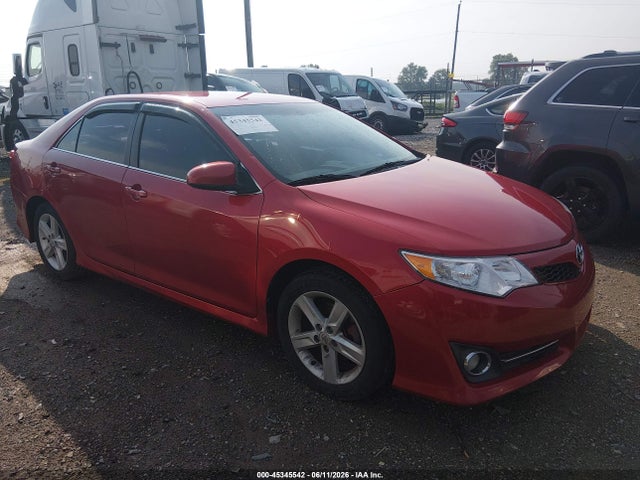 Salvage Toyota Camry Image