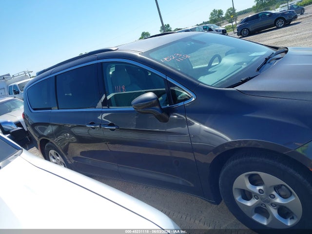 Chrysler Pacifica Touring Plus