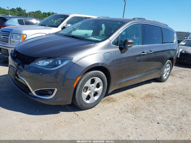 Chrysler Pacifica Touring Plus