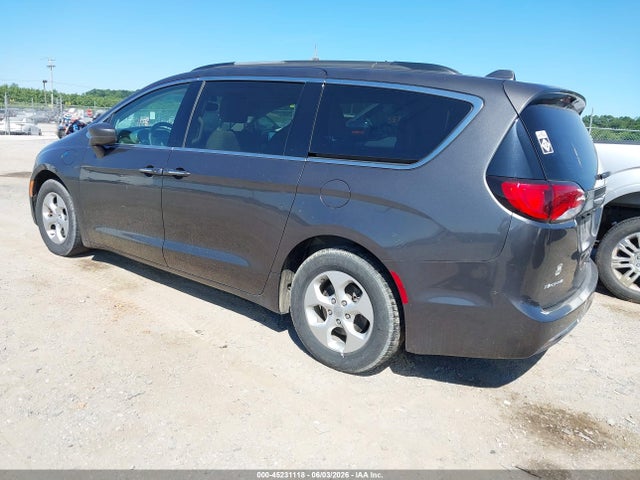 Chrysler Pacifica Touring Plus