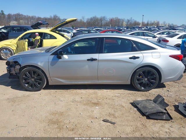 Toyota Avalon Xse Nightshade Hybrid