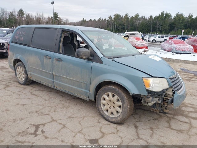 Salvage Chrysler Town & Country Image