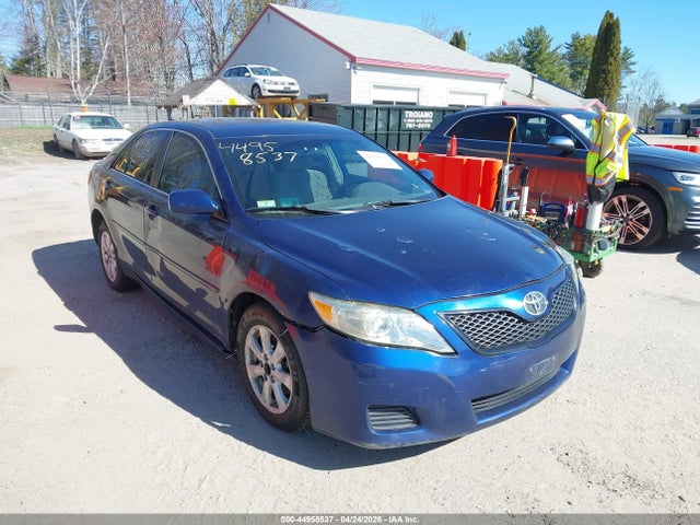 Salvage Toyota Camry Image