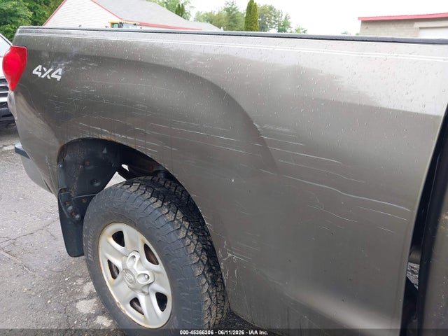 Toyota Tundra Base 4.7l V8