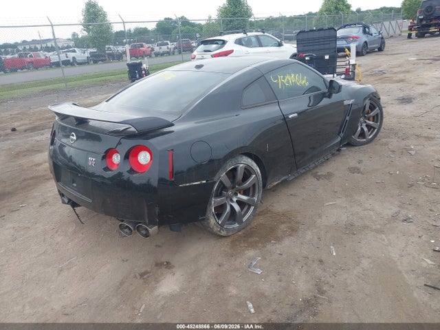 Nissan GT-R Premium