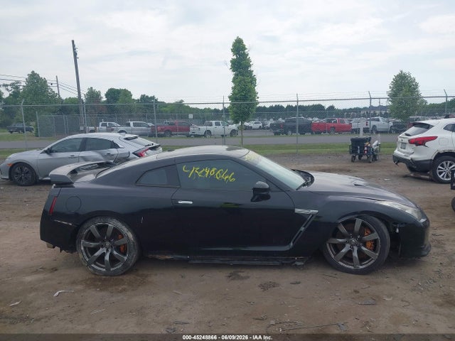 Nissan GT-R Premium