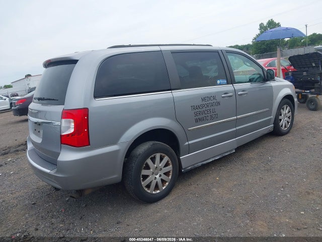 Chrysler Town & Country Touring