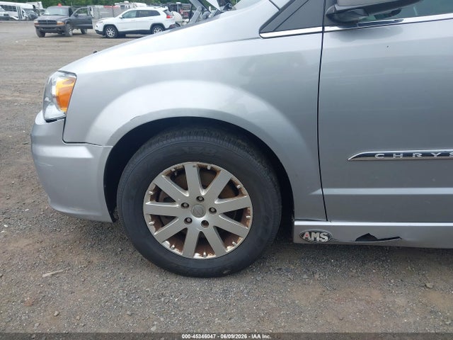 Chrysler Town & Country Touring