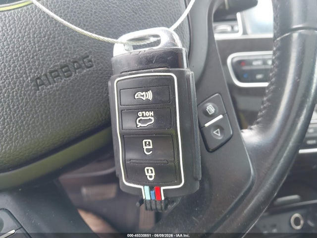 Kia Cadenza Premium