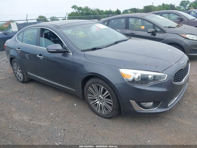 Salvage Kia Cadenza Image