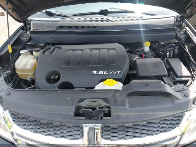 Dodge Journey Crew